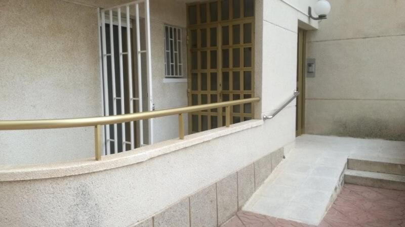 100M2 Big Apartment Private Garden And Pool/ 100M2 Gran Apartamento Jardin Privado Y Piscina / Acogedor Apartamento En Zona Tranquila Y Agradable Cambrils Kültér fotó